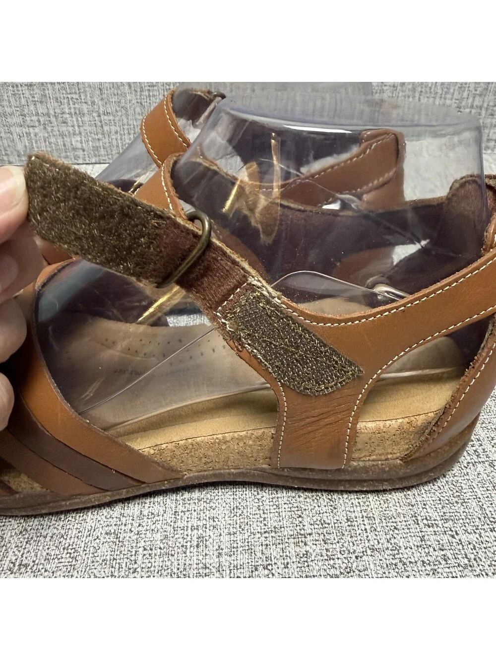 Clarks Sandals Womens Sz 6 M Brown Tan Leather Cork Strappy Wedge Roseville Cove